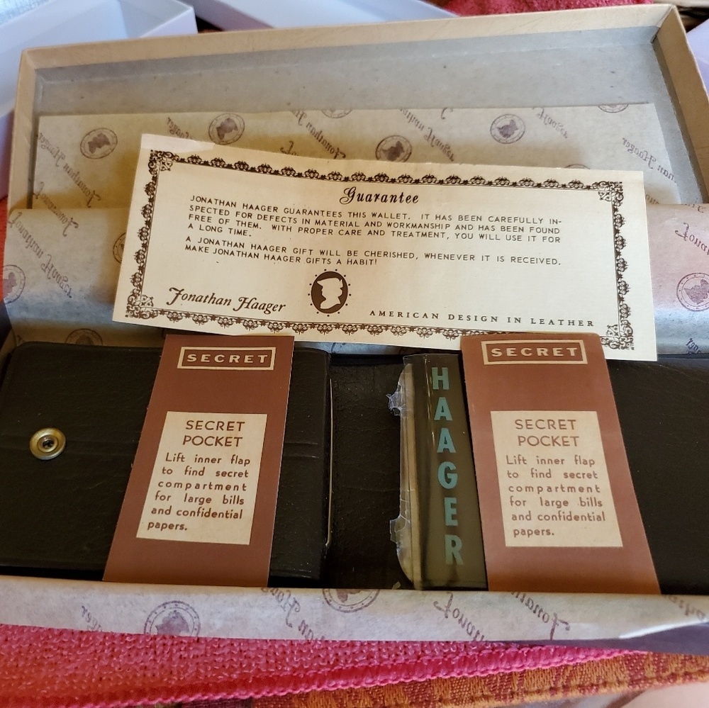 Johnathon Haager Mens Wallet